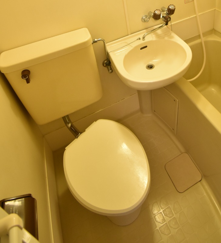 ��ʌ��V���s���R���ڂ̃A�p�[�g�̐��ʏ�