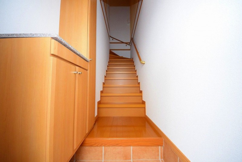 ��ʌ�����s���ԂP���ڂ̃A�p�[�g�̌���