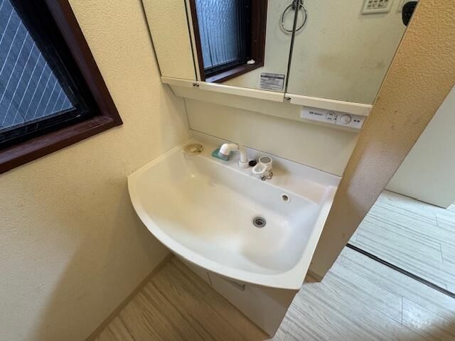 ��ʌ��z�J�s���������̃}���V�����̐��ʏ�