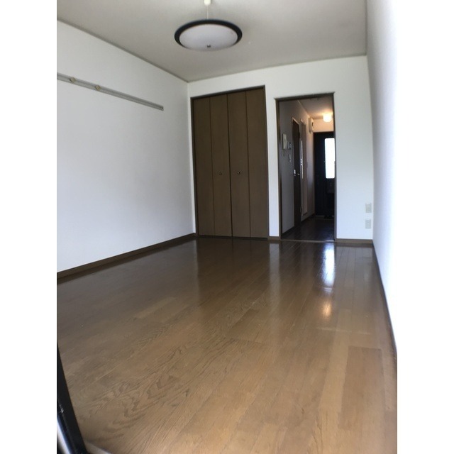 ��ʌ��������܎s��΋擌���P���ڂ̃A�p�[�g�̋��ԁE���r���O