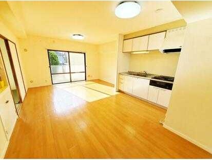 ��ʌ��������܎s�Y�a��哌�Q���ڂ̃}���V�����̋��ԁE���r���O