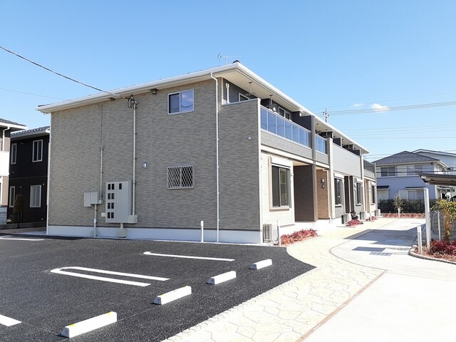 ��ʌ������s�V�����T���ڂ̃A�p�[�g�̌����O��