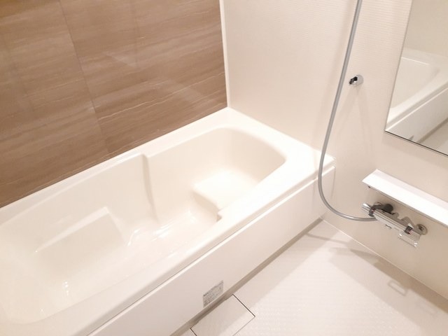 ��ʌ������s�V�����T���ڂ̃A�p�[�g�̃o�X