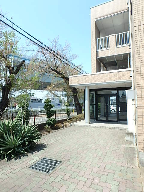 ��ʌ��������܎s��������S���ڂ̃}���V�����̃G���g�����X