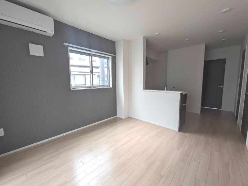 ��ʌ��������܎s������x�蒬�̃A�p�[�g�̋��ԁE���r���O