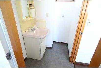 ��ʌ������s�ԌI�S���ڂ̃A�p�[�g�̐��ʏ�