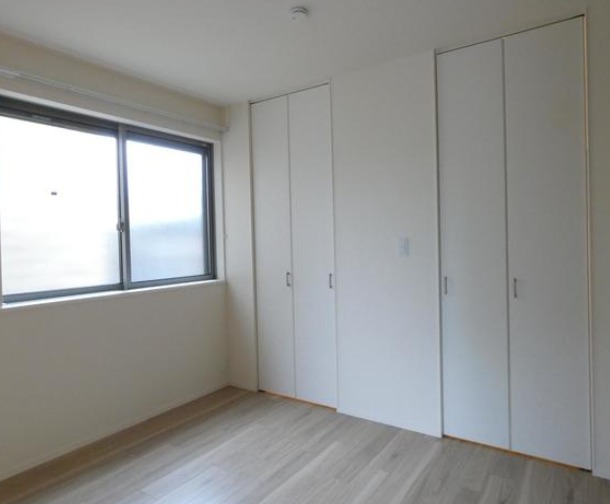 ��ʌ�����s�씵���J�R���ڂ̃}���V�����̂��̑������E�X�y�[�X