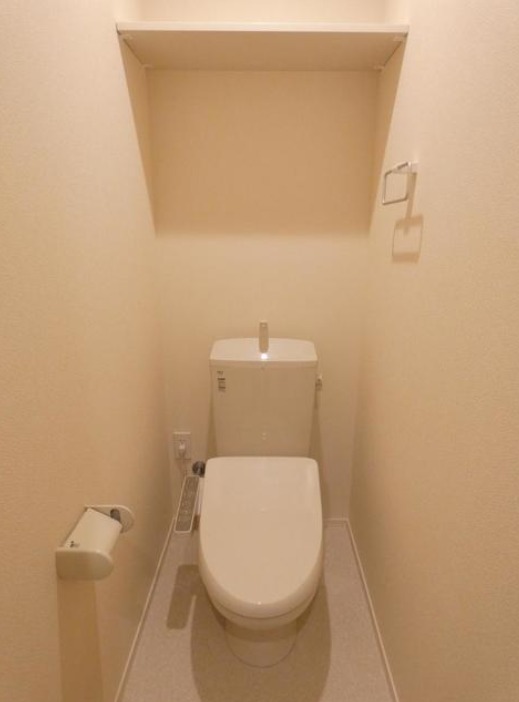 ��ʌ�����s�씵���J�R���ڂ̃}���V�����̃g�C��