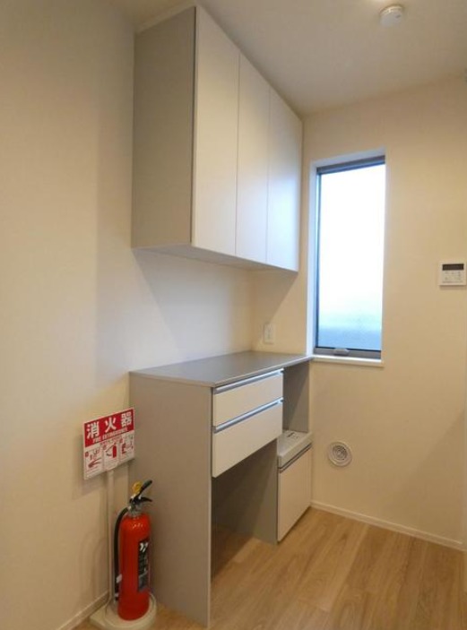 ��ʌ�����s�씵���J�R���ڂ̃}���V�����̂��̑��ݔ�