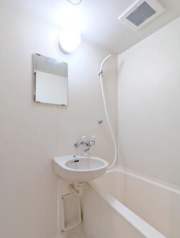 ��ʌ��������܎s����厚��v�ۗ̉Ƃ̃}���V�����̃o�X