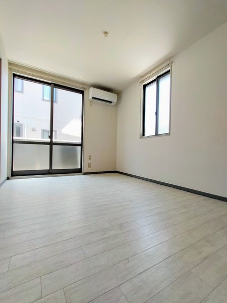 ��ʌ��������܎s�Y�a��{���S���ڂ̃A�p�[�g�̋��ԁE���r���O