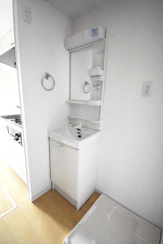 ��ʌ��������܎s��{��听���R���ڂ̃A�p�[�g�̐��ʏ�