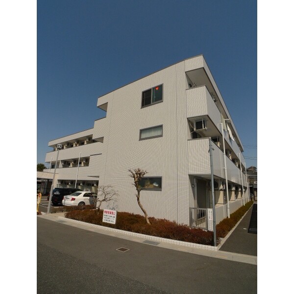 ��ʌ������s�k�J�R���ڂ̃}���V�����̌����O��