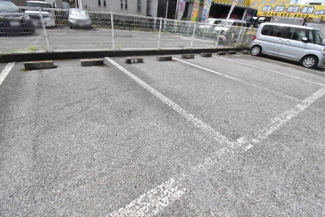 ��ʌ��������܎s������{�����V���ڂ̃}���V�����̒��ԏ�