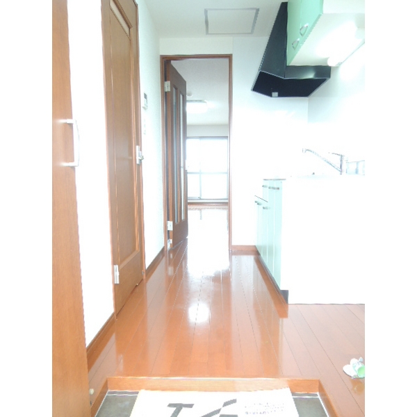 ��ʌ������s�k�J�R���ڂ̃}���V�����̌���