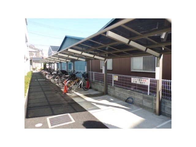 ��ʌ������s�k�J�R���ڂ̃}���V�����̂��̑�