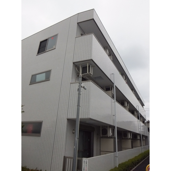 ��ʌ������s�k�J�R���ڂ̃}���V�����̌����O��