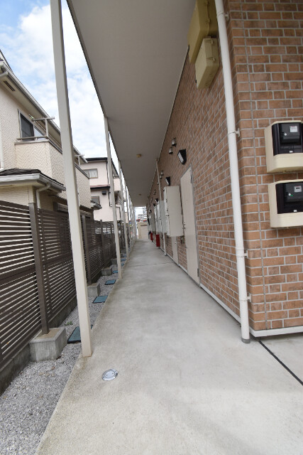 ��ʌ������s�����S���ڂ̃A�p�[�g�̃G���g�����X