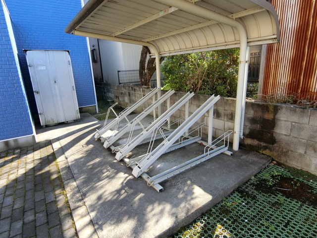 ��ʌ��������܎s��΋戤�����̃A�p�[�g�̂��̑�