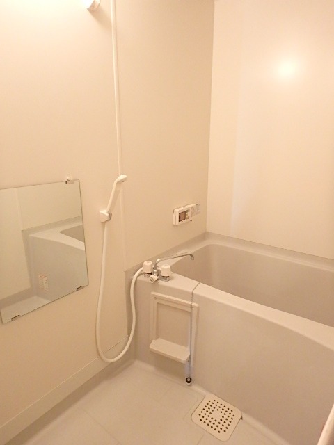 ��ʌ��������܎s����厚���V�n�̃A�p�[�g�̃o�X