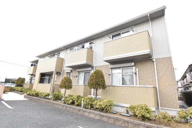 ��ʌ��������܎s�����擌��{�Q���ڂ̃A�p�[�g�̌����O��