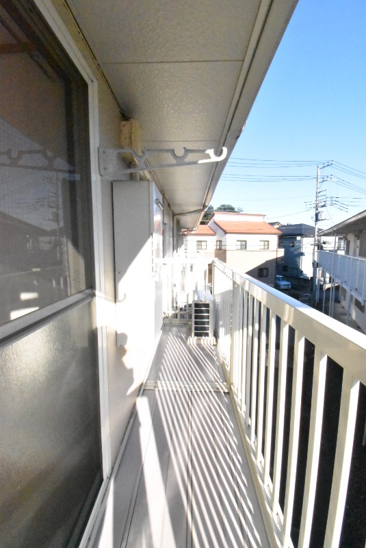 ��ʌ��������܎s������厚�䑠�̃A�p�[�g�̃o���R�j�[