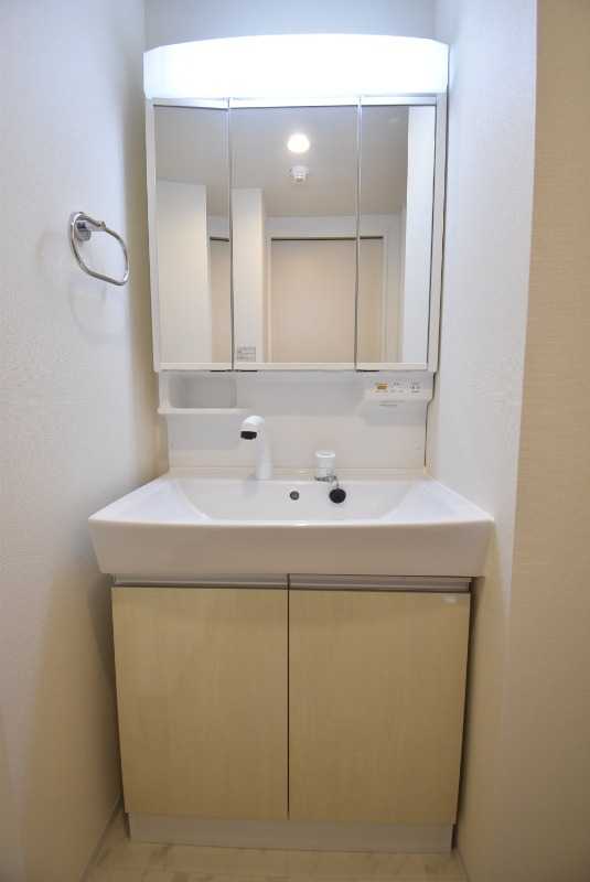 ��ʌ��������܎s��{��O���P���ڂ̃}���V�����̐��ʏ�