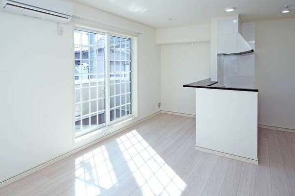 ��ʌ��������܎s��{��O���P���ڂ̃A�p�[�g�̋��ԁE���r���O