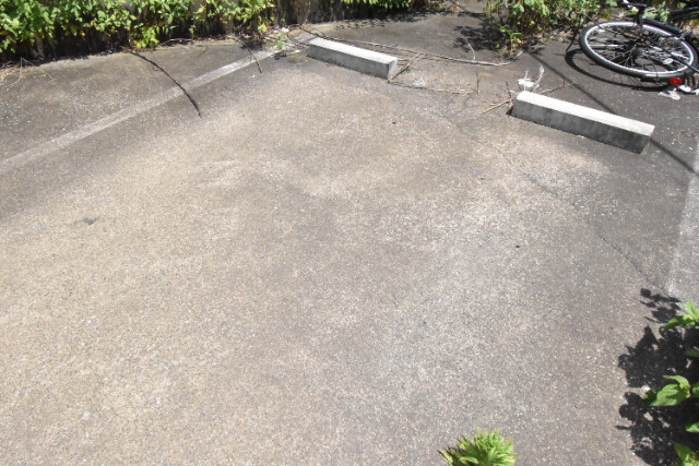 ��ʌ��������܎s�Y�a�撇���S���ڂ̃A�p�[�g�̒��ԏ�