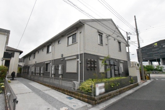 ��ʌ��z�J�s���C�N�^�E���P���ڂ̃A�p�[�g�̌����O��