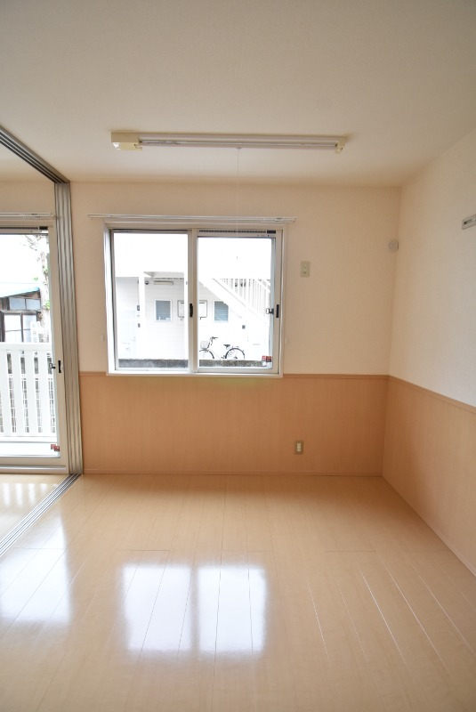 ��ʌ��������܎s����厚����{���̃A�p�[�g�̂��̑������E�X�y�[�X