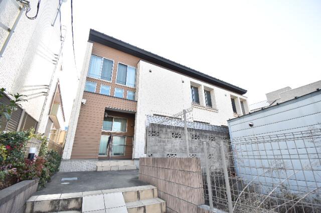 ��ʌ��������܎s�������J�W���ڂ̃A�p�[�g�̌����O��