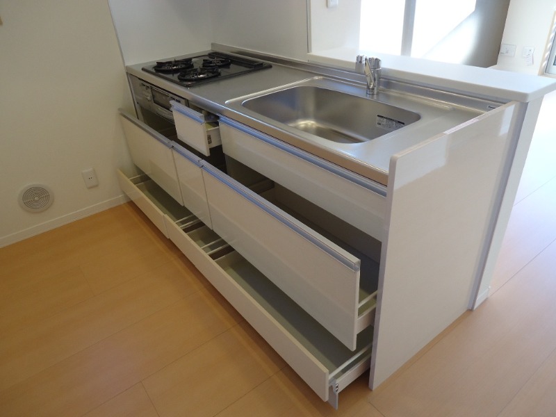 ��ʌ��������܎s������厚�쒆��̃A�p�[�g�̃L�b�`��