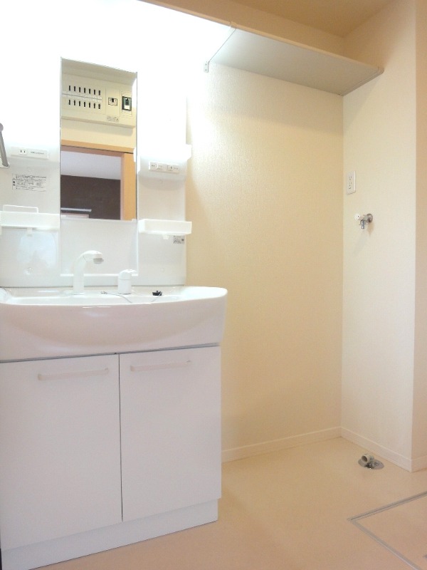 ��ʌ��������܎s������厚�쒆��̃A�p�[�g�̐��ʏ�