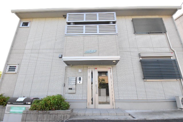 ��ʌ�����s�厚���s�̃A�p�[�g�̌����O��