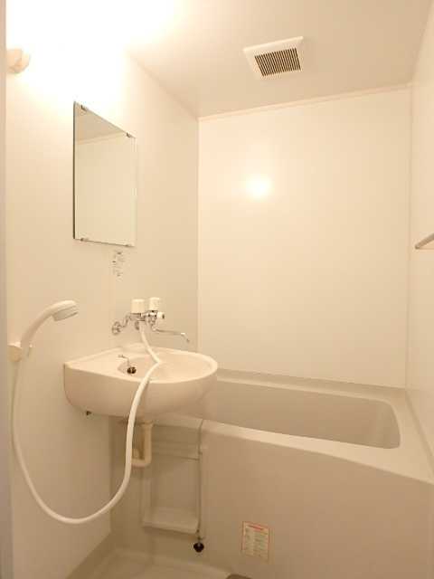 ��ʌ��������܎s�����擌��{�P���ڂ̃A�p�[�g�̃o�X