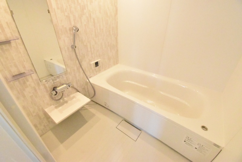 ��ʌ������s�ٓV�P���ڂ̃A�p�[�g�̃o�X