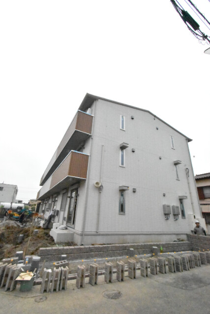 ��ʌ������s�ٓV�P���ڂ̃A�p�[�g�̌����O��