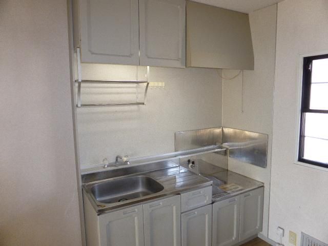 ��ʌ�����s�厚������̃A�p�[�g�̃L�b�`��