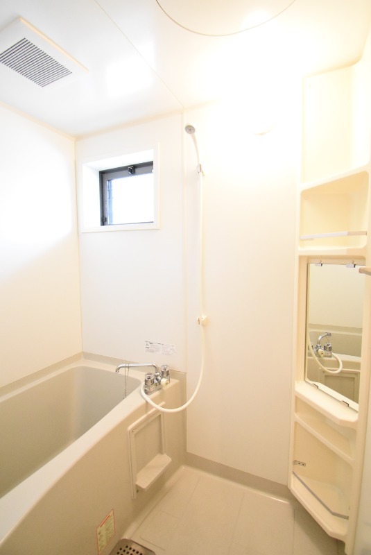 ��ʌ��������܎s������厚��J�̃A�p�[�g�̃o�X