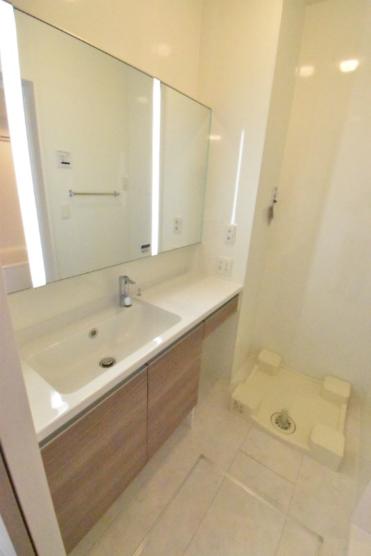 ��ʌ������s�ٓV�P���ڂ̃A�p�[�g�̐��ʏ�