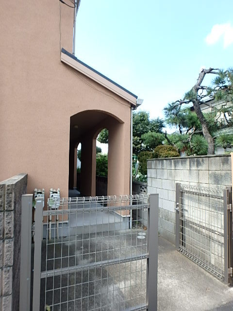 ��ʌ��������܎s��{��㏬���̃A�p�[�g�̃G���g�����X