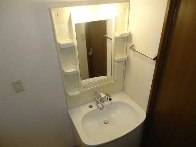 ��ʌ��@�c�s���S���ڂ̃}���V�����̐��ʏ�