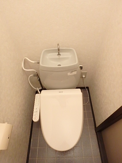 ��ʌ��������܎s�k�擌�听���Q���ڂ̃A�p�[�g�̃g�C��