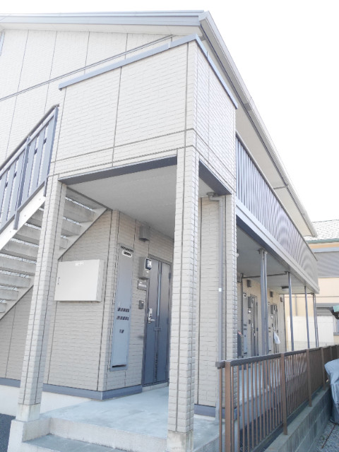 ��ʌ��k�����S�ɓޒ������Q���ڂ̃A�p�[�g�̃G���g�����X