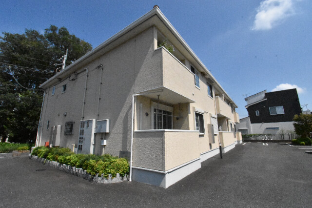 ��ʌ�����s���̏o�R���ڂ̃A�p�[�g�̌����O��