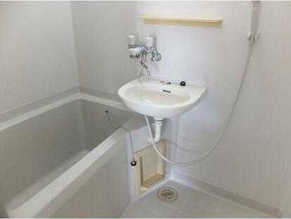 ��ʌ��������܎s�Y�a�擌�����̃A�p�[�g�̐��ʏ�