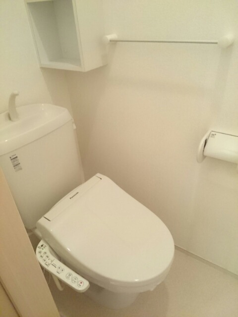 ��ʌ�����s���̏o�R���ڂ̃A�p�[�g�̃g�C��