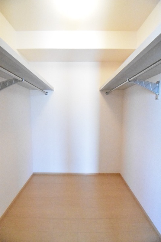 ��ʌ������s��ʖ�̃A�p�[�g�̎��[