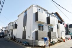 ��ʌ��������܎s����厚�w��2655-8�̃A�p�[�g�̌����O��